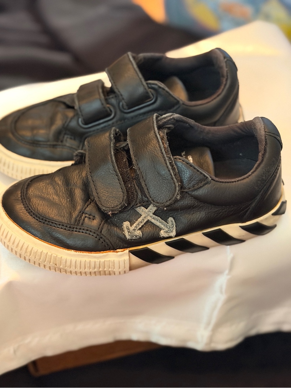 🔥Off-White Kids Arrows Black Leather Velcro Sneakers US 13 EU 31